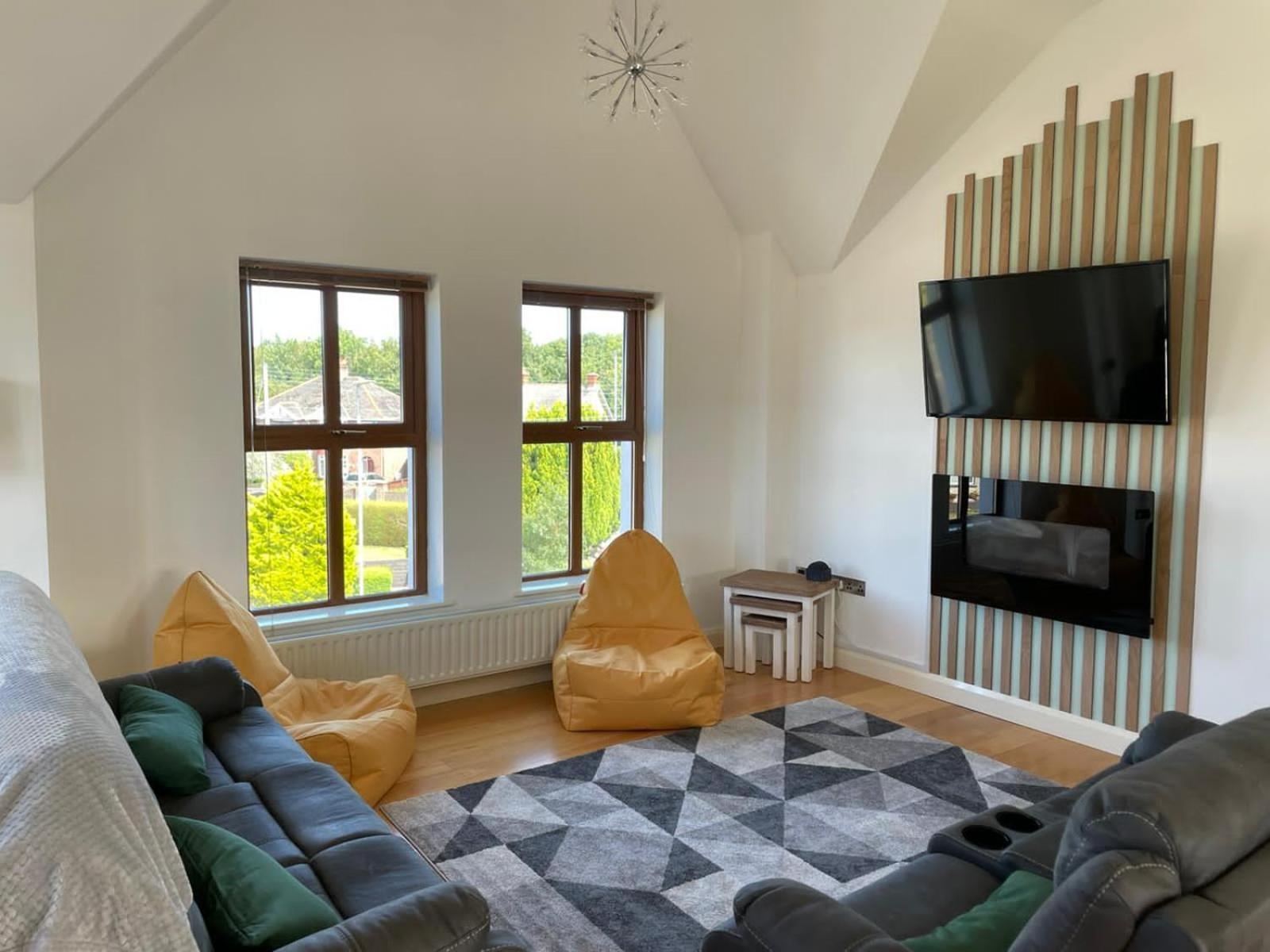 Orchard Oasis, Luxury Penthouse Getaway Coleraine Exterior foto